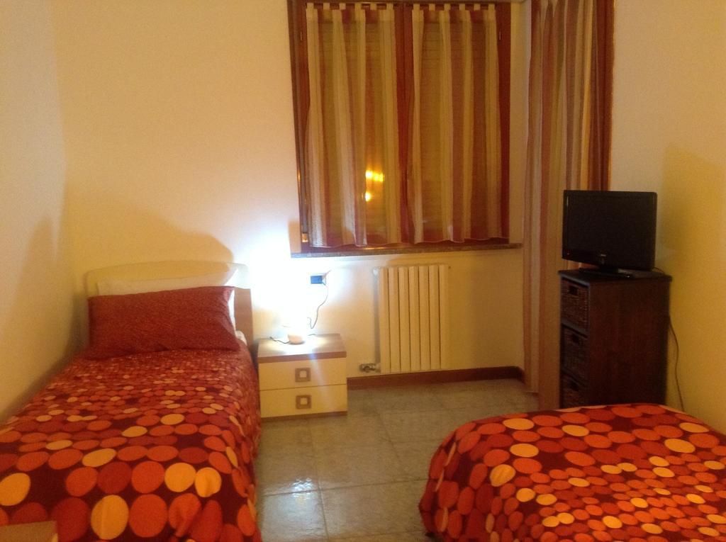 רוצאנו B&B Humana חדר תמונה